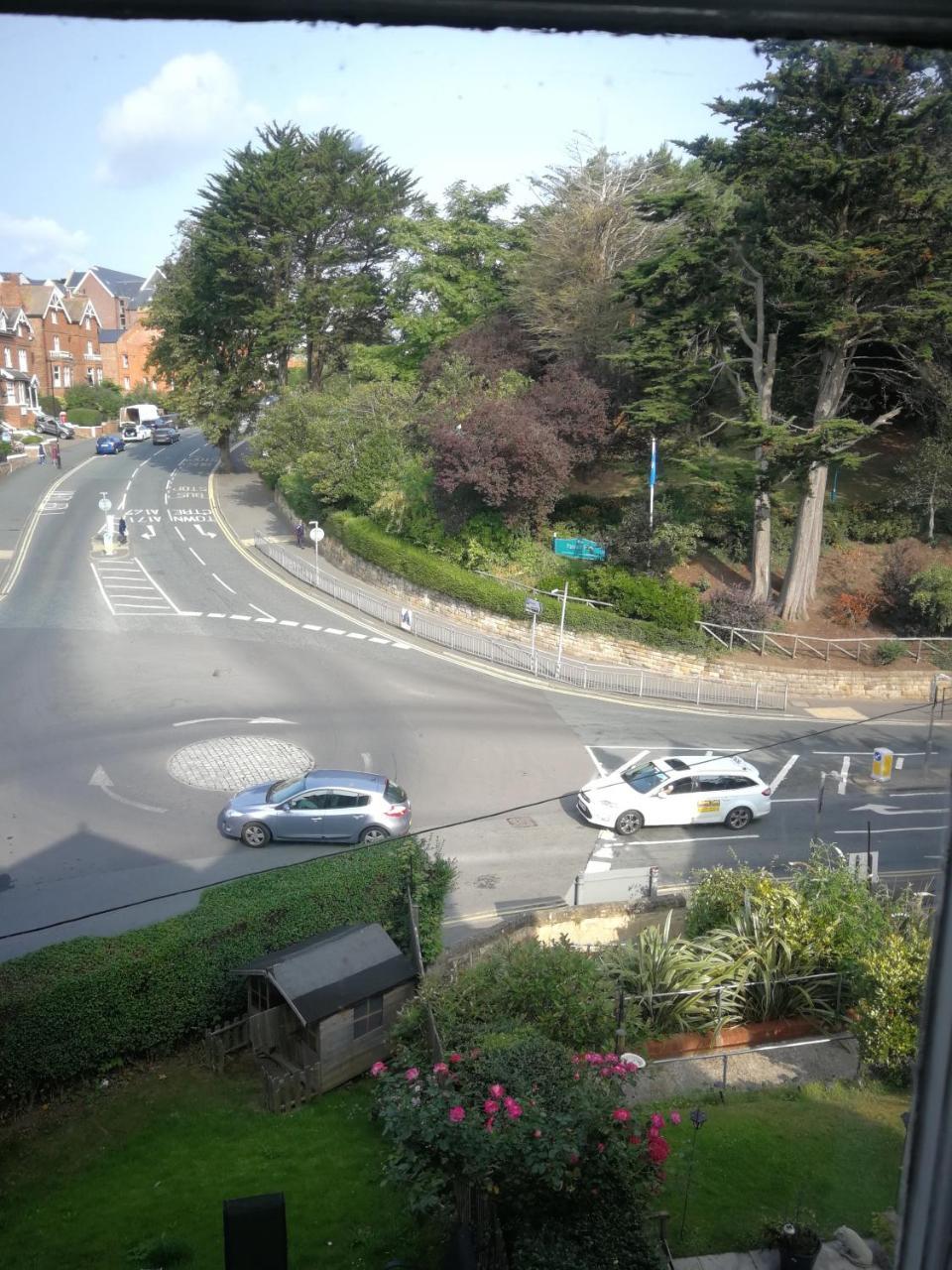 The Grove Bed & Breakfast Whitby Luaran gambar