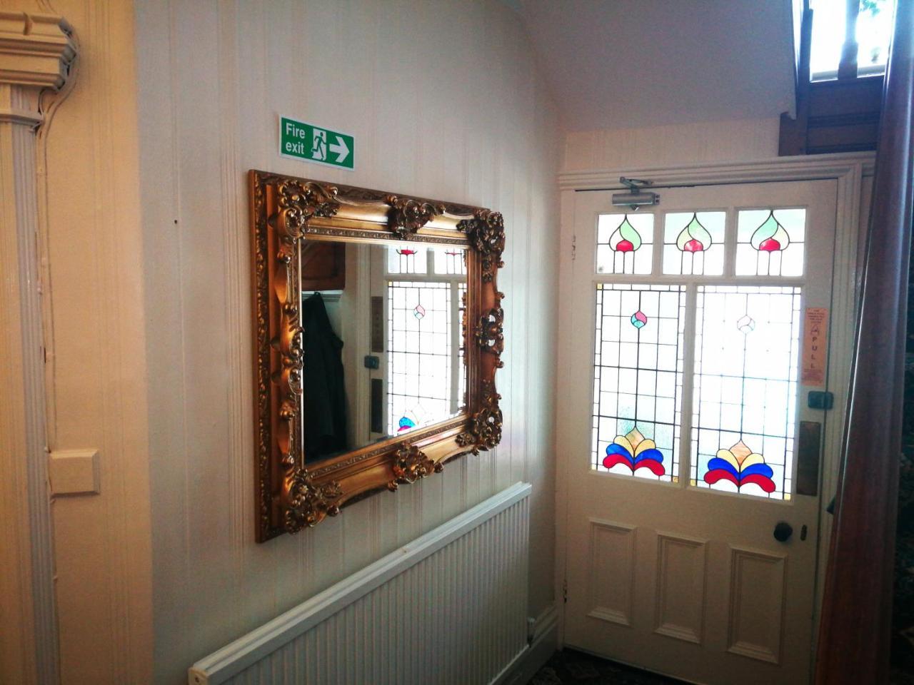 The Grove Bed & Breakfast Whitby Luaran gambar