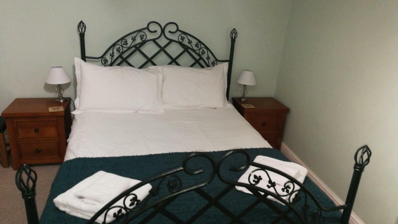 The Grove Bed & Breakfast Whitby Luaran gambar